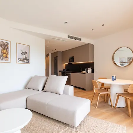 Mila Aparthotel 3*